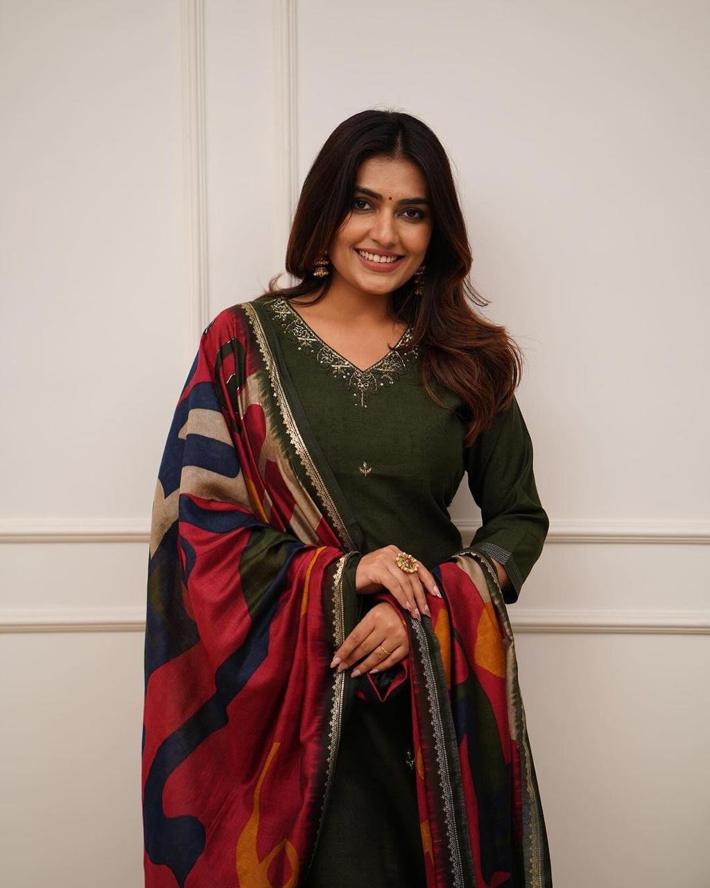 Rayon Kurti Pant Set with Muslin Dupatta