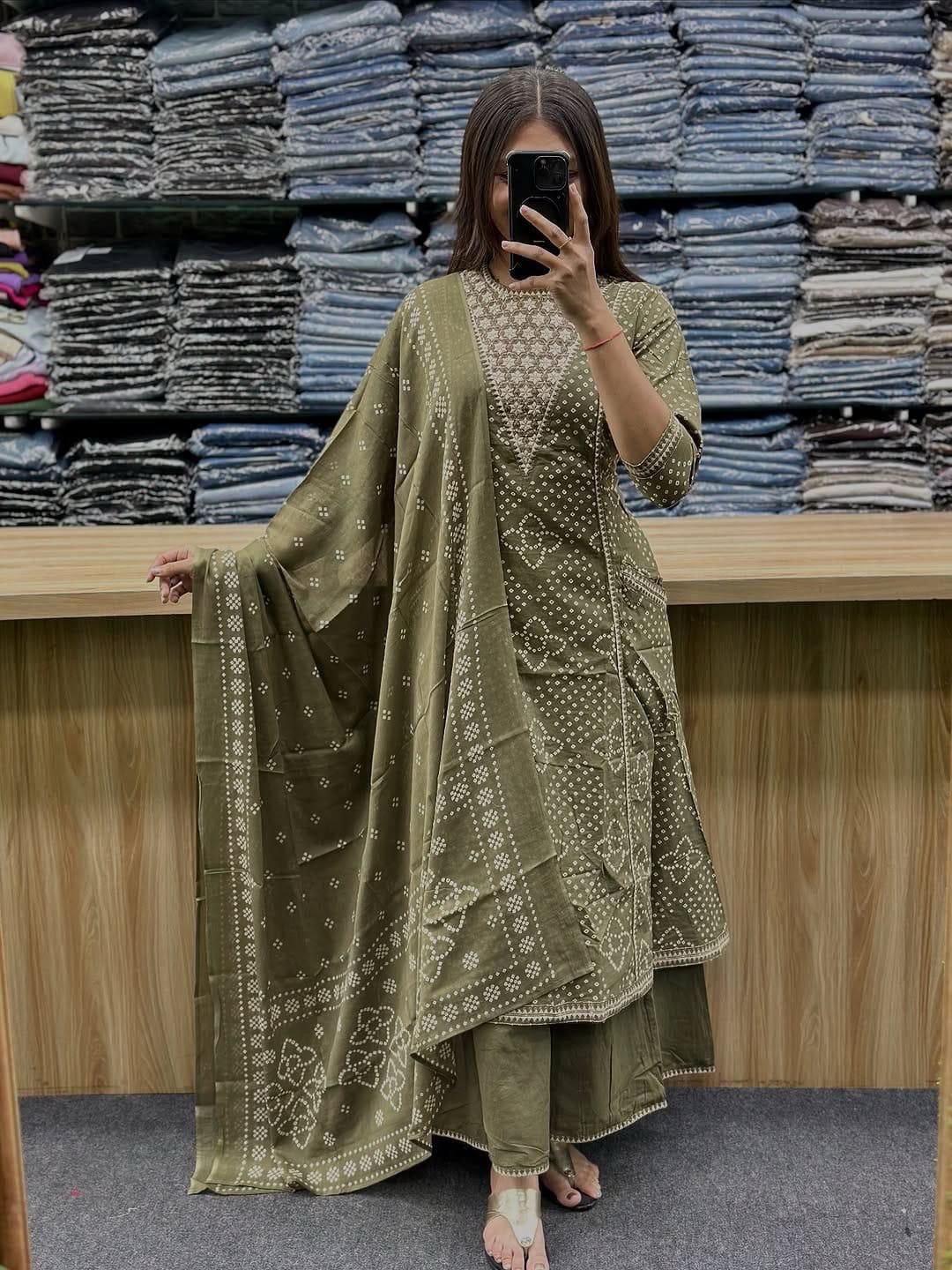 Green Cotton Embroidered 3-Piece Suit Set